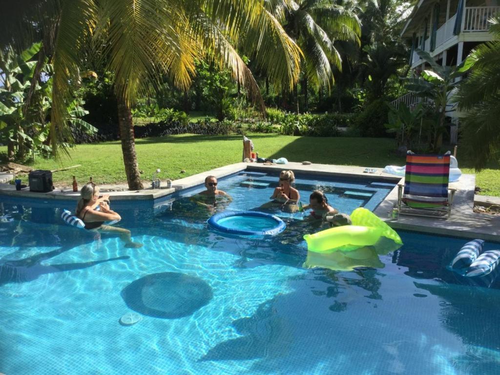 بوكاس تاون Sand Dollar Beach Bed & Breakfast المظهر الخارجي الصورة
