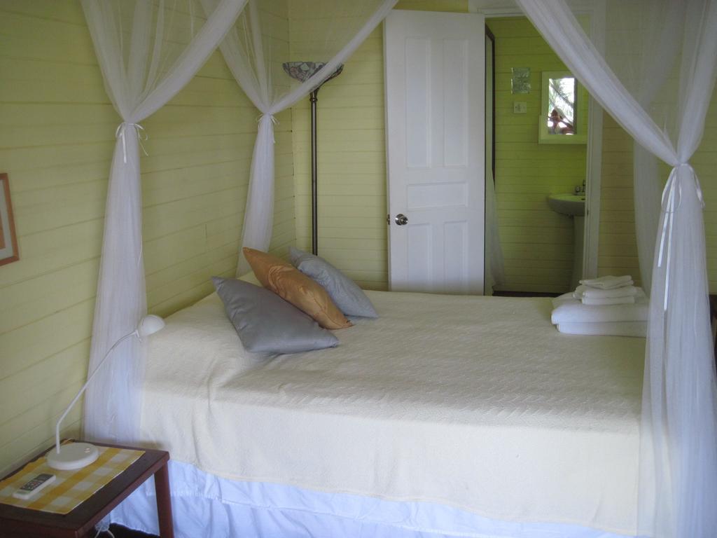 بوكاس تاون Sand Dollar Beach Bed & Breakfast الغرفة الصورة